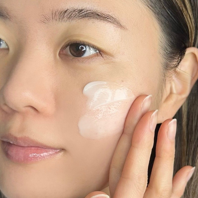 کرم باکوچیول و رتینول Mamonde