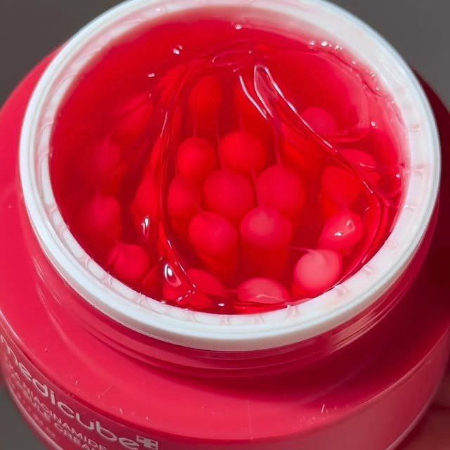 کرم ترانگزامیک اسید کپسولی Medicube