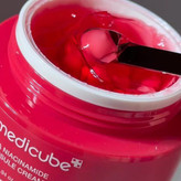 کرم ترانگزامیک اسید کپسولی Medicube