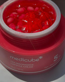 کرم ترانگزامیک اسید کپسولی Medicube