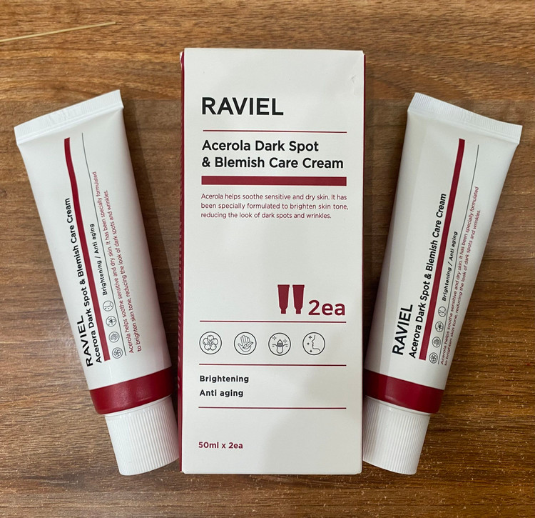 کرم روشن کننده لک RAVIEL