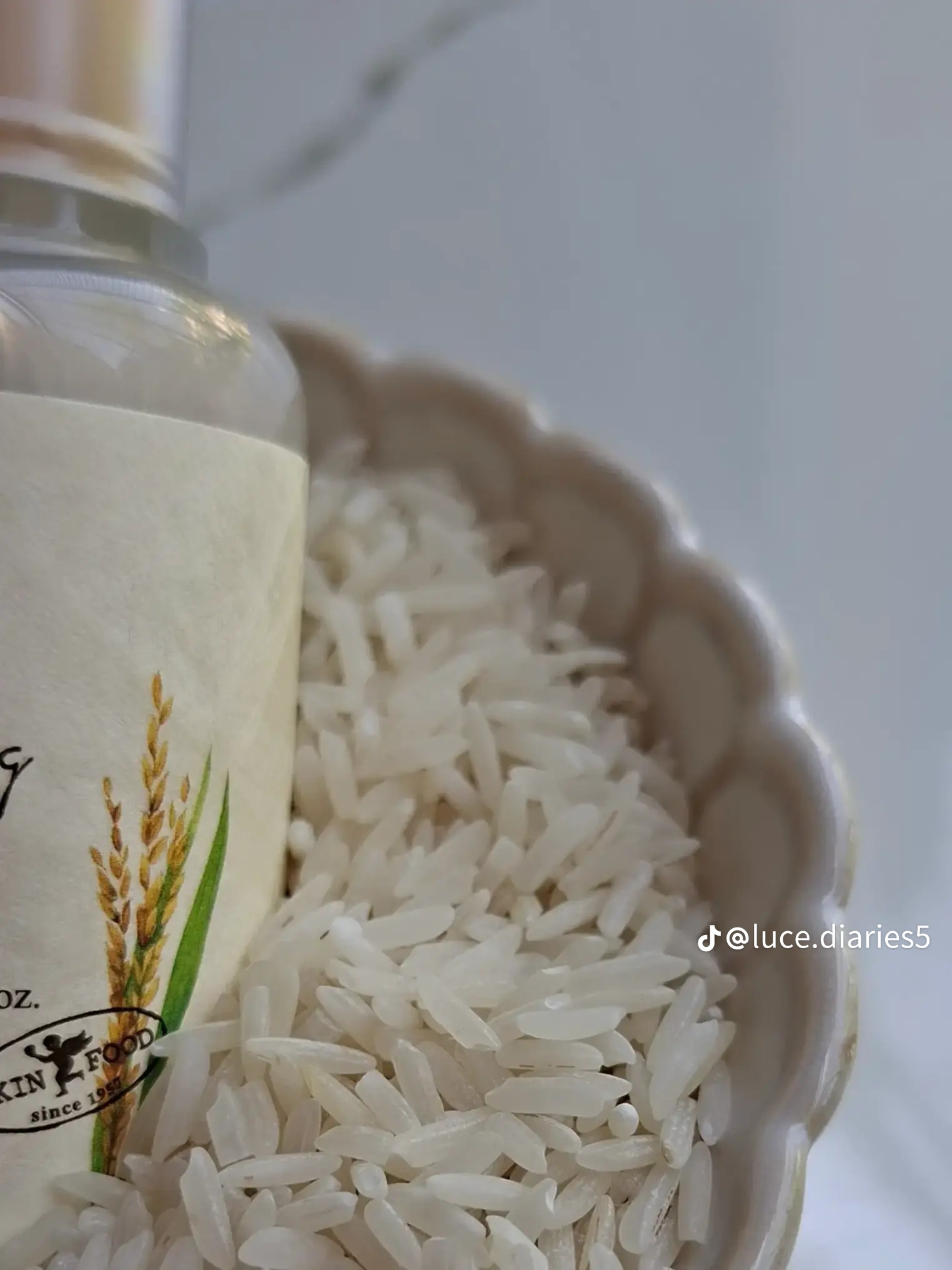 سرم روشن کننده برنج Skinfood