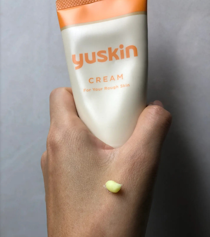 کرم دست و بدن و پا Yuskin
